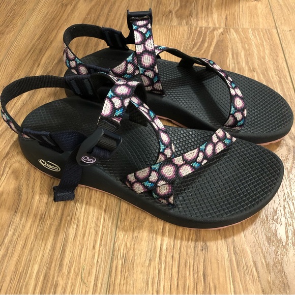 Chaco Classic black purple/pink hiking shoes, women’s size 9 - Picture 2 of 7
